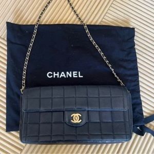 Chanel - chocolate bar shoulder bag
